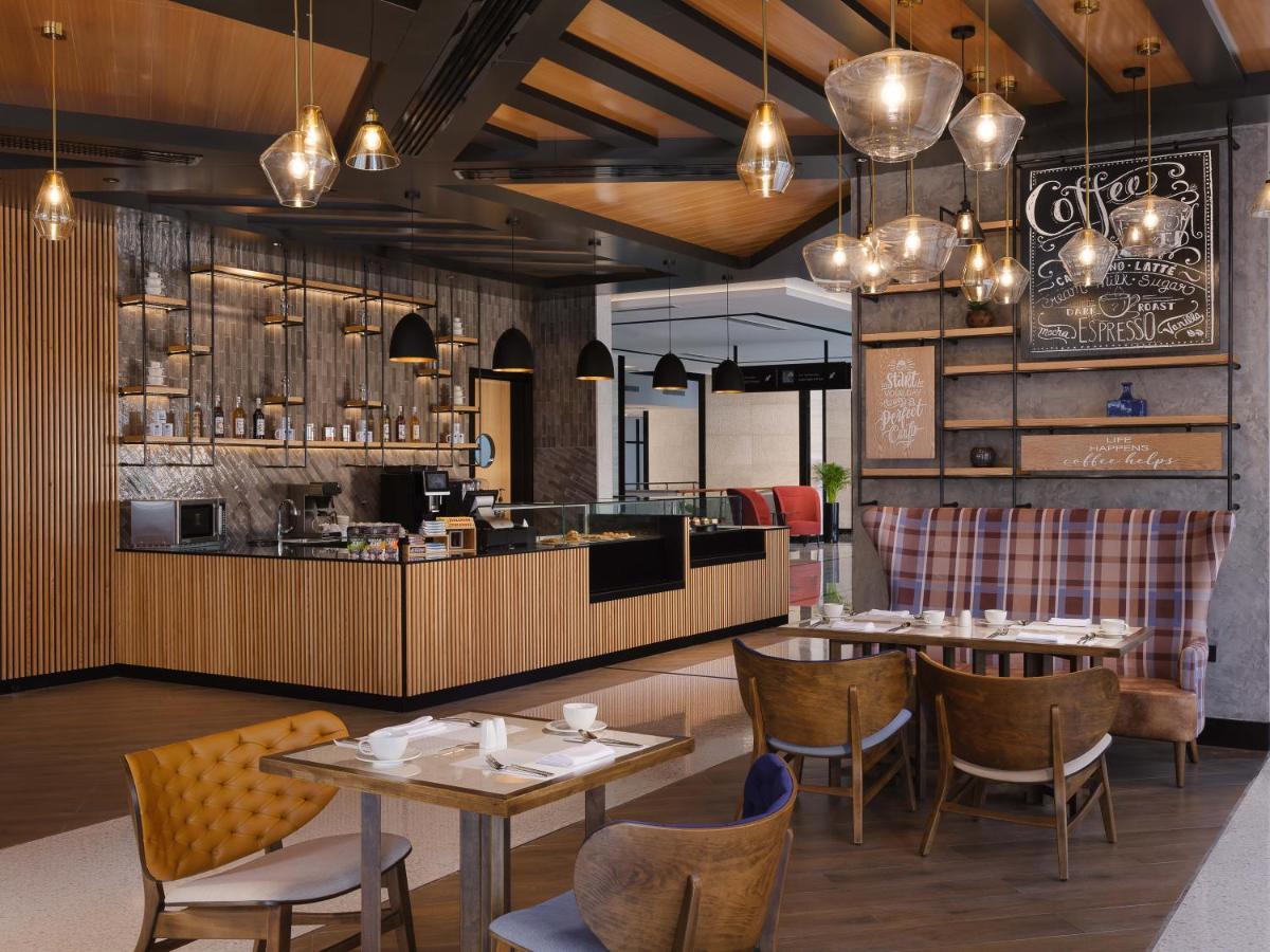 Doubletree By Hilton Muscat Qurum Exterior photo