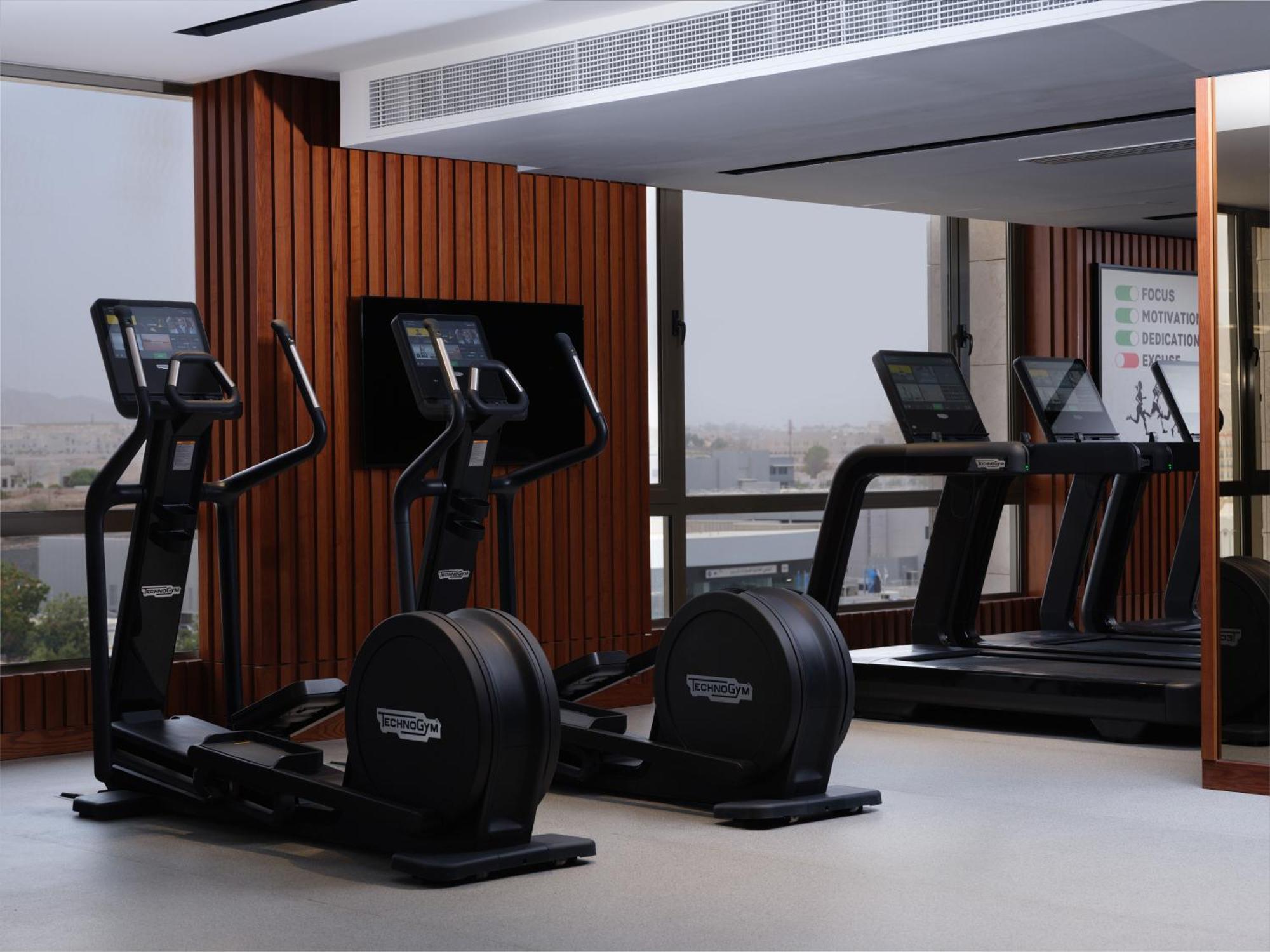 Doubletree By Hilton Muscat Qurum Exterior photo